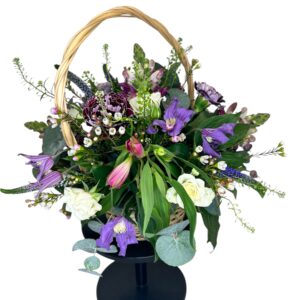 floral arrangement basket
