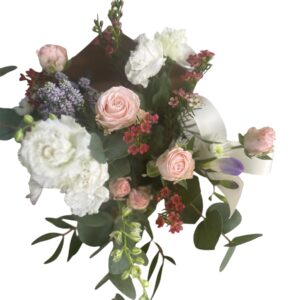 light blooms arrangement