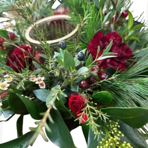 festive table piece for candle holder