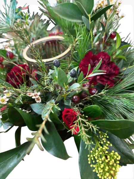 festive table piece for candle holder
